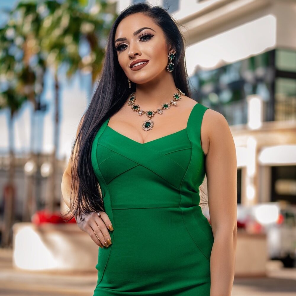 Bella Barnett Green Bandage Bodycon Tank Mini Dress w/ Cris-Cross Front- Small